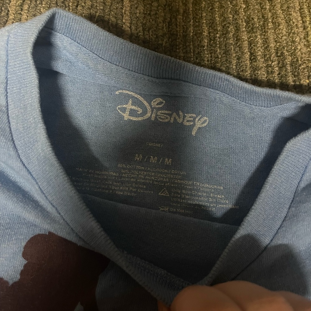 Lion King T-shirt - Picture 2 of 2